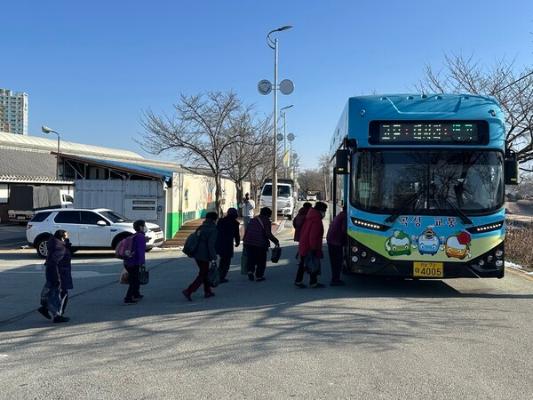 곡성군, 전 군민 무료버스 시행 후 이동 편의 개선으로 지역 생활 활력 기여_2