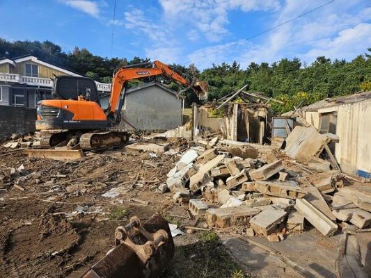 영광군, 농어촌 빈집 정비 본격 착수...52동 철거 지원_2