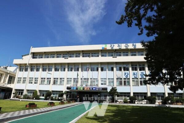 강진군, 농업경영주 배우자... '취업해도 농입인 자격유지' 가능_2